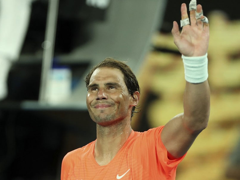 Australian Open: Rafael Nadal Powers Into Third Round