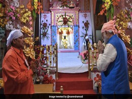 PM, Vice President Pay Tributes To Saint-Poet Ravidas On His Birth Anniversary PM, Vice President Pay Tributes To Saint-Poet Ravidas On His Birth Anniversary