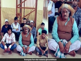 चाट के पत्ते के लिए जमकर चले लट्ठ, जेल पहुंचे तो IAS बोला - 'थाने में Pawri', लोग बोले - 'एल्बर्ट अंडरटेकर' चाट के पत्ते के लिए जमकर चले लट्ठ, जेल पहुंचे तो IAS बोला - 'थाने में Pawri', लोग बोले - 'एल्बर्ट अंडरटेकर'