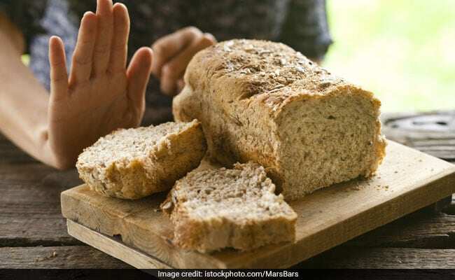 Why You Shouldnt Eat Bread: ब्रेड का सेवन कम करने के ये हैं 5 कारण, अगर बिल्कुल ही खाना छोड़ देते हैं तो और भी बेहतर!