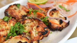 Have Leftover Chicken Tikka? Add These Ingredients And Make Spicy Chaat With It