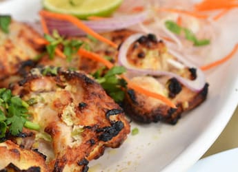 Dahi Lasooni Chicken Tikka: Amp Up Your Dinner Table With This Yummy Starter Dahi Lasooni Chicken Tikka: Amp Up Your Dinner Table With This Yummy Starter