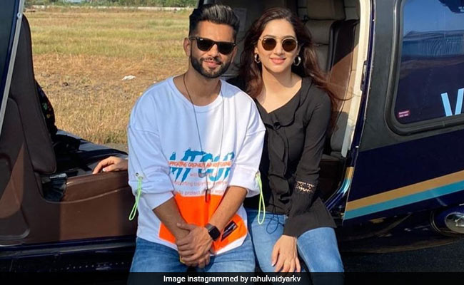Rahul Vaidya Flies Out For A Vacation With Girlfriend Disha Parmar
