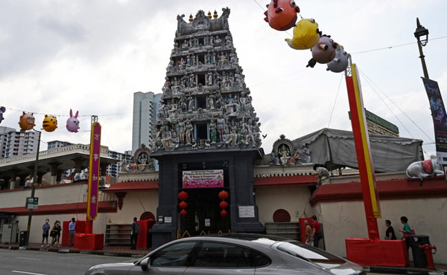 Singapore Hindu Temple Priest Charged In $1.5 Million Gold Pawning Case