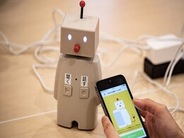 Hi, Robot: Japan's Android Pets Ease Virus Isolation Hi, Robot: Japan's Android Pets Ease Virus Isolation