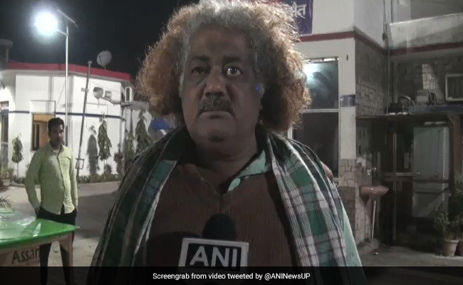 What Caused UP <i>Chaat</i> Sellers' Brawl? "<i>Chacha</i>", Now Trending, Explains