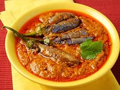 Indian Cooking Tips: How To Make Vaangi Batata Masala - A Maharashtrian Main Course Recipe Indian Cooking Tips: How To Make Vaangi Batata Masala - A Maharashtrian Main Course Recipe