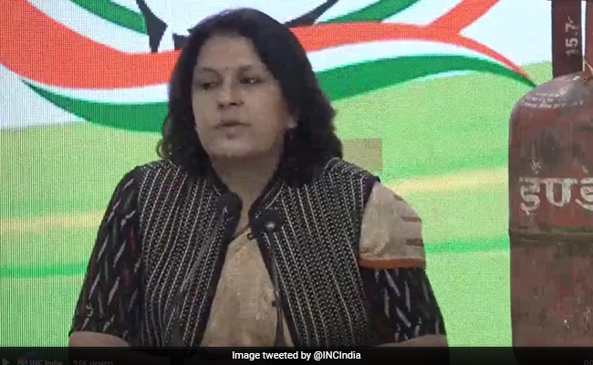 After LPG Price Hike, Congress Holds Presser With Cylinders On Table