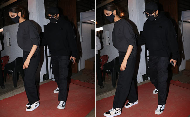 Deepika Padukone, Ranveer Singh Keep Their Couple Dressing Meter High In Matching Outfits