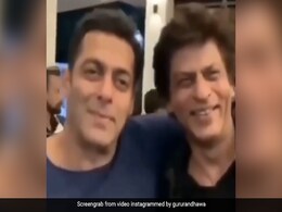 'करण अर्जुन' का सीन देख सलमान और शाहरुख हुए भावुक, Video शेयर कर गुरु रंधावा ने किया ये कमेंट 'करण अर्जुन' का सीन देख सलमान और शाहरुख हुए भावुक, Video शेयर कर गुरु रंधावा ने किया ये कमेंट