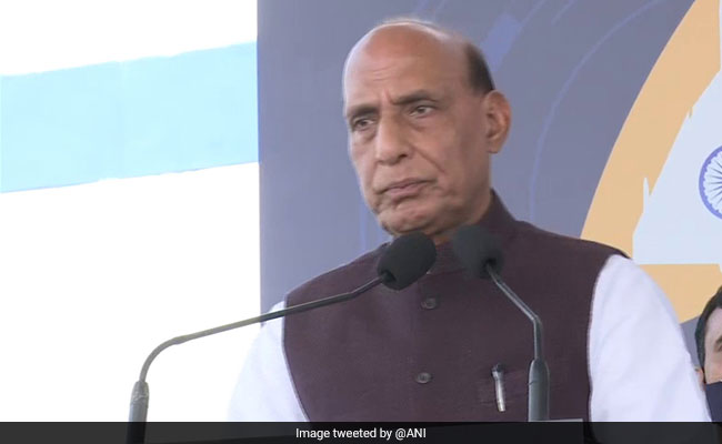 Rajnath Singh Meets Vietnamese Counterpart, Confirms Official Visit To Vietnam