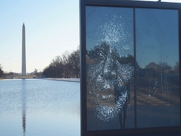 Kamala Harris's One-Of-A-Kind Glass Portrait Unveiled At Historic Lincoln Memorial Kamala Harris's One-Of-A-Kind Glass Portrait Unveiled At Historic Lincoln Memorial