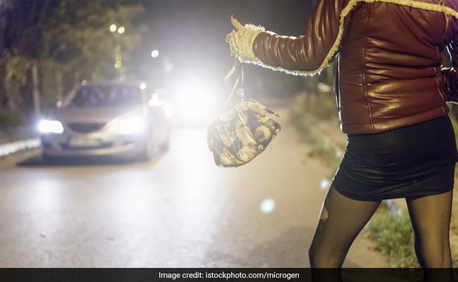 Men, Dressed As Women, Try To Rob Cars On National Highway, Caught: Cops