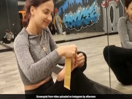 Elli Avram को डांस करने के दौरान पैर में लगी खतरनाक चोट, एक्ट्रेस ने बांधा टेप और बोलीं- क्या- क्या करना पड़ता है... देखें Video Elli Avram को डांस करने के दौरान पैर में लगी खतरनाक चोट, एक्ट्रेस ने बांधा टेप और बोलीं- क्या- क्या करना पड़ता है... देखें Video
