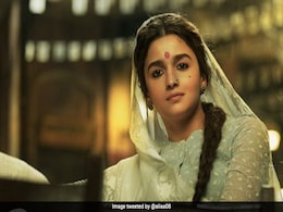 जानिए कौन है Gangubai Kathiawadi, डॉन को राखी बांधकर बन गई थीं मुंबई की 'Mafia Queen' जानिए कौन है Gangubai Kathiawadi, डॉन को राखी बांधकर बन गई थीं मुंबई की 'Mafia Queen'