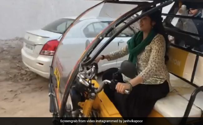 "Film Shoots Are Fun" When You Are Janhvi Kapoor. Here's Proof