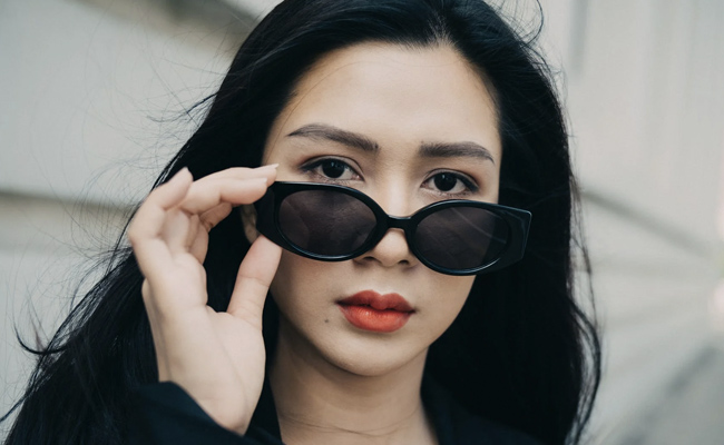 Get Your Style Game On With These Chic Sunglasses