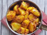 How To Make Hing Aur Jeere Ke Aloo | Easy Hing Aur Jeere Ke Aloo Recipe Video