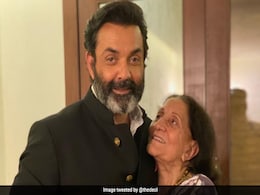 बॉबी देओल को 'आश्रम' के लिए मिला बेस्ट एक्टर का अवॉर्ड, मॉम के साथ फोटो शेयर कर बोले- मम्मी के साथ... बॉबी देओल को 'आश्रम' के लिए मिला बेस्ट एक्टर का अवॉर्ड, मॉम के साथ फोटो शेयर कर बोले- मम्मी के साथ...
