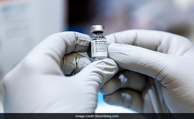 अमेरिकी कंपनी फाइजर का दावा, सामान्य फ्रिज में रखी जा सकती है उसकी कोरोना वैक्सीन