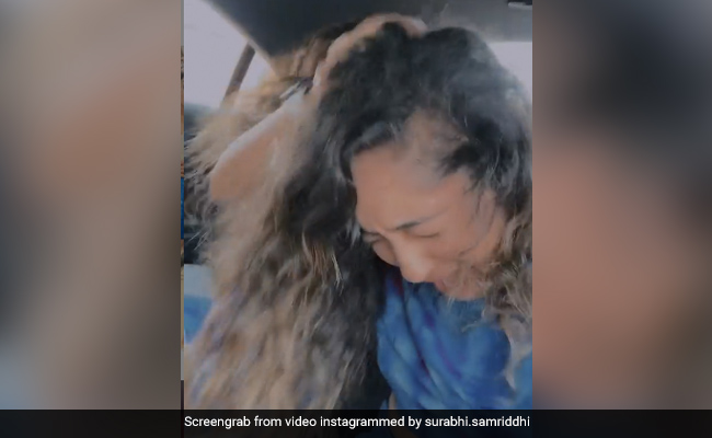 चिंकी मिंकी की कार में हो गई हाथापाई, बाल नोचकर यूं मारा-मारी करती आईं नजर- देखें Video