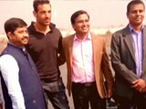 Video : John Abraham's Current Shooting Location Is Dhanipur Airstrip