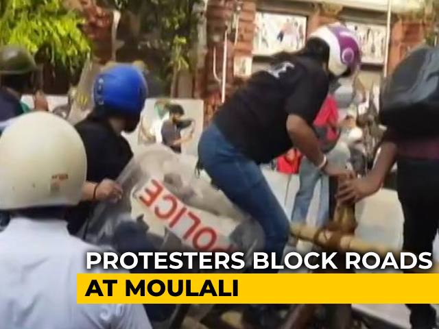 Left Calls 12-Hour Bengal Bandh To Protest Crackdown On Kolkata March