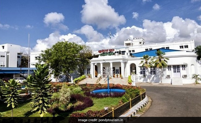 Congress, DMK Hold Seat-Sharing Talks For Puducherry Assembly Elections