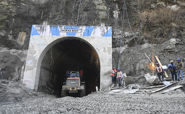 Uttarakhand Tunnel Rescue Ops Confront Debris 180 Metres Deep