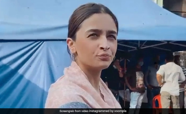 आलिया भट्ट से फैन ने पूछा, 'क्या आपको गुस्सा जल्दी आ जाता है', तो Video में एक्ट्रेस ने यूं किया रिएक्ट