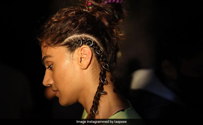 <i>Looop Lapeta</i>: Just A Pic Of Taapsee Pannu "Being Savi"