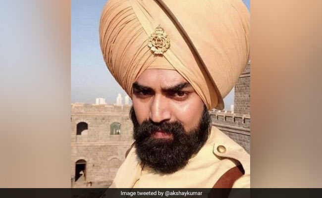 Akshay Kumar Mourns His <i>Kesari</i> Co-Star Sandeep Nahar: "Life's Unpredictable"