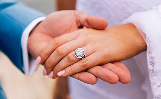 Propose Day 2021: She Will Surely Say Yes To These Stunning Diamond Rings