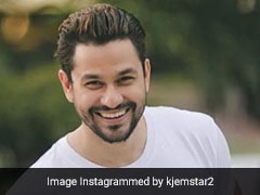 Kunal Kemmu Digs Into This Popular Snack. Soha Ali Khan Asks If Its The Breakfast Of Champions Kunal Kemmu Digs Into This Popular Snack. Soha Ali Khan Asks If Its The Breakfast Of Champions