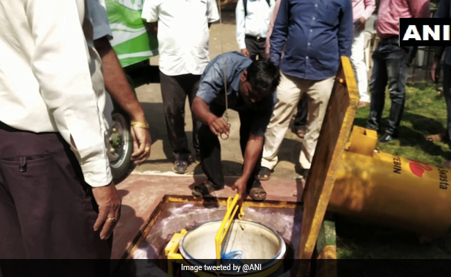 Karnataka Man's Innovative Underground Garbage Bin To Eliminate Bad Odour