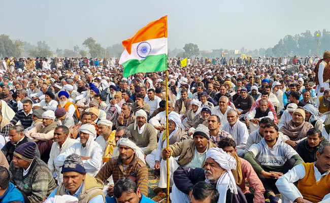 किसानों की महापंचायत में तीन बड़े फैसले, सरकार ने नहीं मांगी मांग तो 7 सितंबर से करेंगे आंदोलन