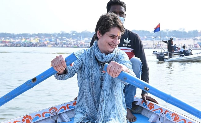 Priyanka Gandhi Vadra Takes Holy Dip In Sangam, Rows Boat On Way Back