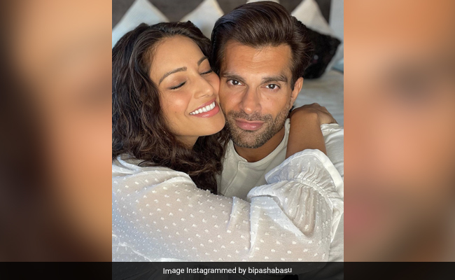 Karan Singh Grover Is Drooling Over These Sandwiches Made By Bipasha Basu; See Pic