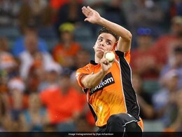 IPL 2023: मुंबई इंडियंस ने चोटिल झाय रिचर्डसन के विकल्प का किया ऐलान, मोटी रकम में किया साइन IPL 2023: मुंबई इंडियंस ने चोटिल झाय रिचर्डसन के विकल्प का किया ऐलान, मोटी रकम में किया साइन