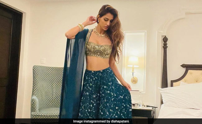Disha Patani ने तैयार होते हुए शेयर की Photos, टाइगर श्रॉफ की बहन का यूं आया रिएक्शन