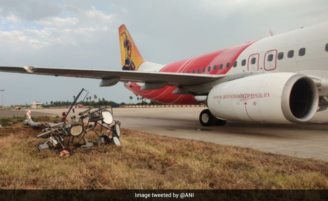 आंध्र में हादसे का शिकार होने से बचा एयर इंडिया एक्सप्रेस का विमान,प्लेन में 64 यात्री थे सवार