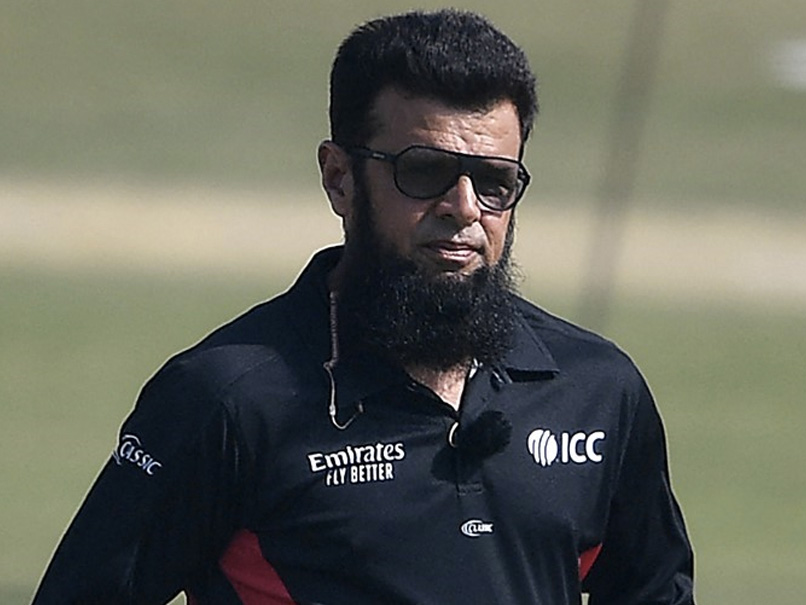 Pakistan Super League: Aleem Dar's Reaction After His On-Field Decision Stood On Review Is Priceless. Watch