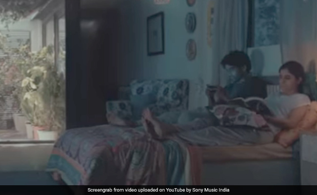 द येलो डायरी और शिल्पा राव का नया  गाना रोज़ रोज़ हुआ रिलीज़ 