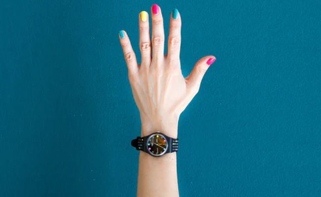 Brighten Up Every Look With These Colourful Nail Polishes