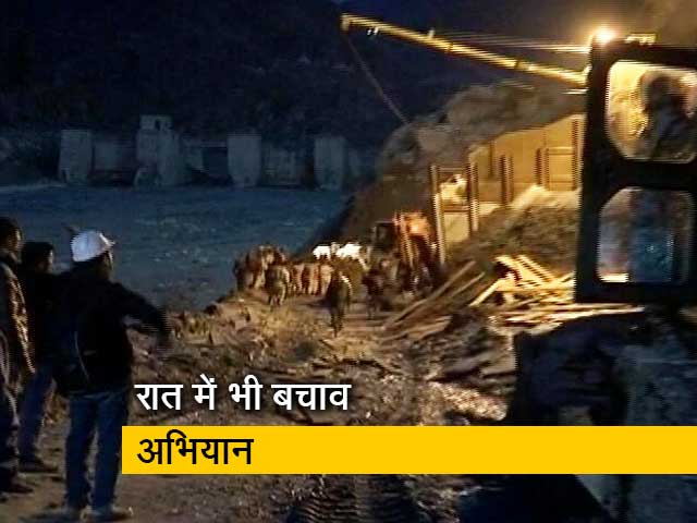 उत्तराखंड त्रासदी : सुरंग में जोरों पर बचाव अभियान