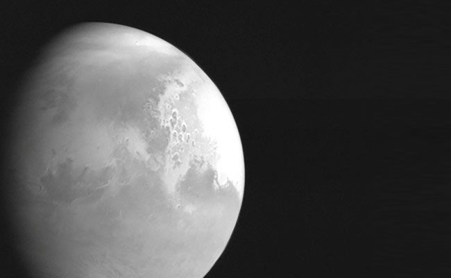 China's Space Probe Sends Back Its First Image Of Mars