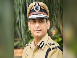 हेमंत नगराले के मुंबई का पुलिस कमिश्नर बनने के हफ्ते बाद ही 86 पुलिस अधिकारियों का तबादला हेमंत नगराले के मुंबई का पुलिस कमिश्नर बनने के हफ्ते बाद ही 86 पुलिस अधिकारियों का तबादला