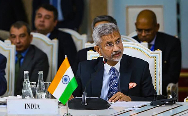 S Jaishankar Speaks To US Secretary Of State On India's Covid Situation