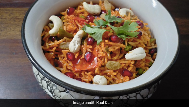 Amdavadi Khatta Meetha Bhaat Recipe - A Sweet-N-Sour Rice Preparation From Gujarat