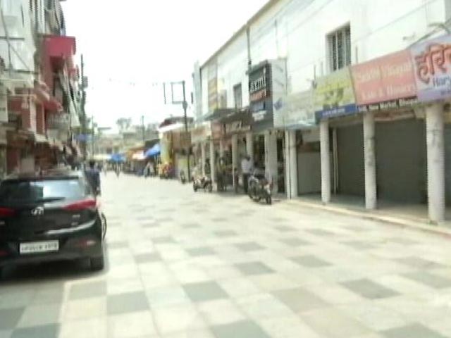 Weekend Lockdown, Night Curfew Don't Stop The Chain Of Transmission: Dr Randeep Guleria